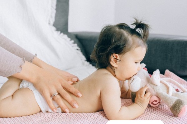 baby sitter baby sitter